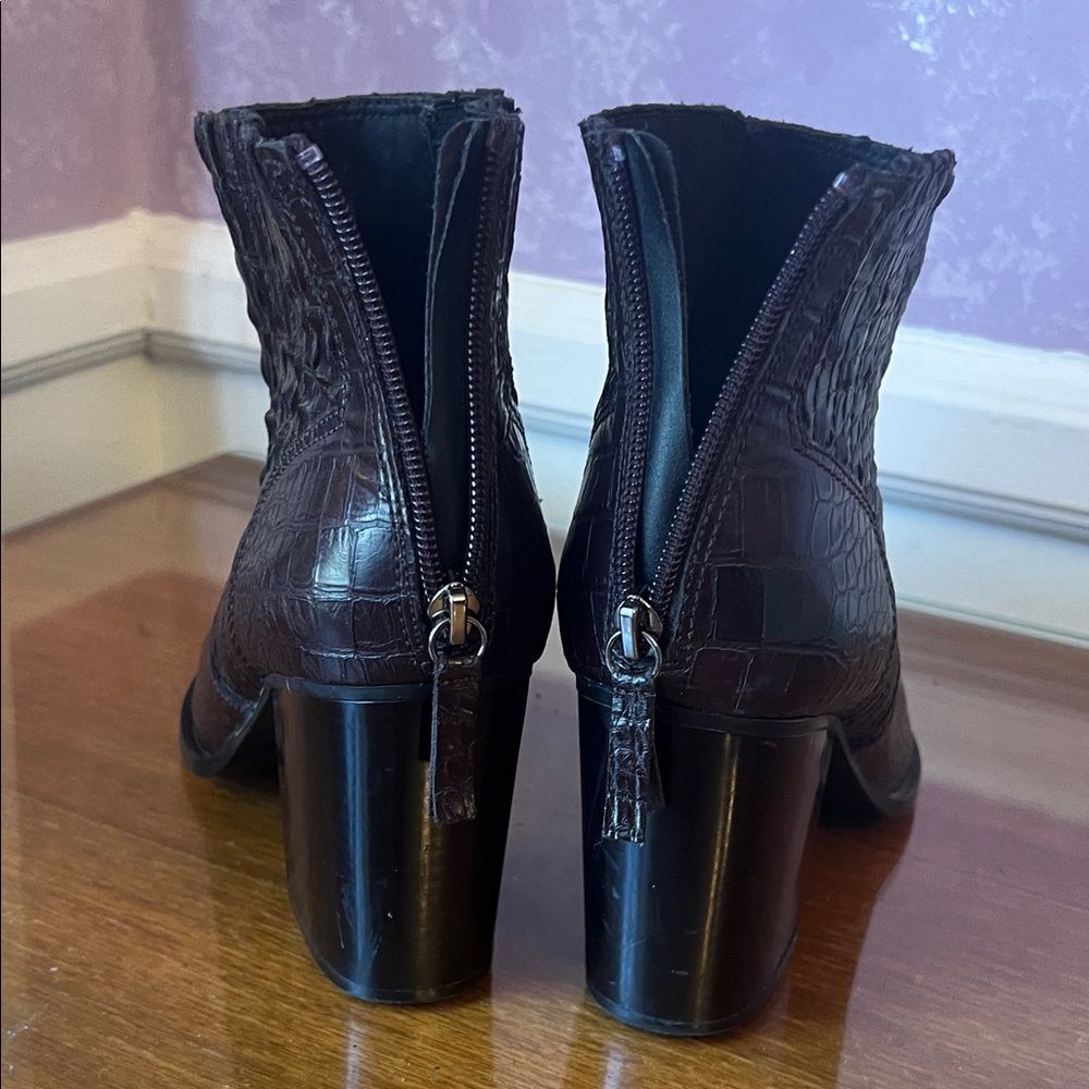 Zara SZ 40 Black Croc-Pattern Ankle Boots - Picture 7 of 7